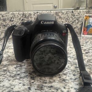 Canon EOS Rebel T6 Digital Camera - Black